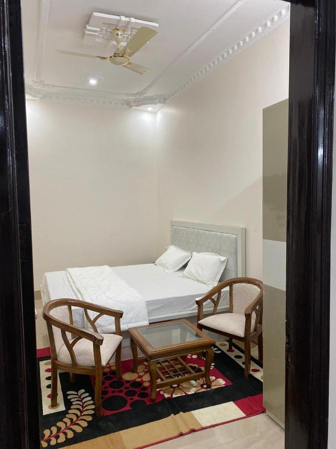 S.R Plaza Hotel Khurja Ngoại thất bức ảnh