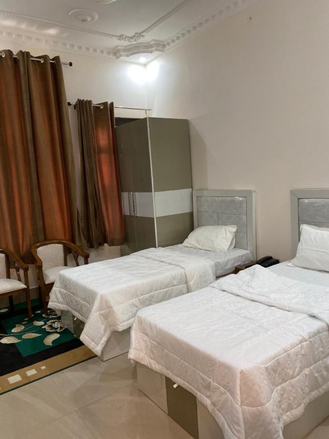 S.R Plaza Hotel Khurja Ngoại thất bức ảnh